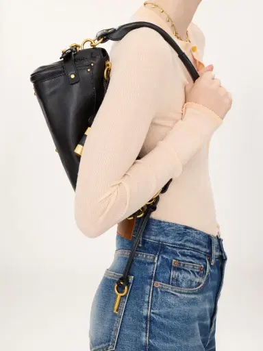 Chloé Small Paddington bag with strap in grained leather | Thumbnail 4