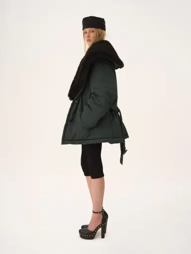 Chloé Short coat in technical satin | Thumbnail 6