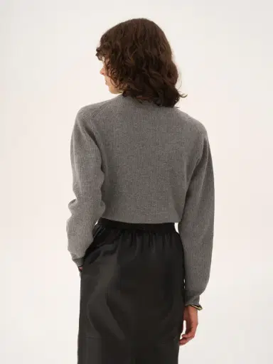Chloé Cropped fitted logo sweater in a wool knit | Thumbnail 5