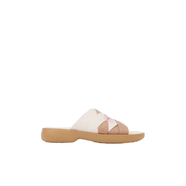 Chloé Poolette slide