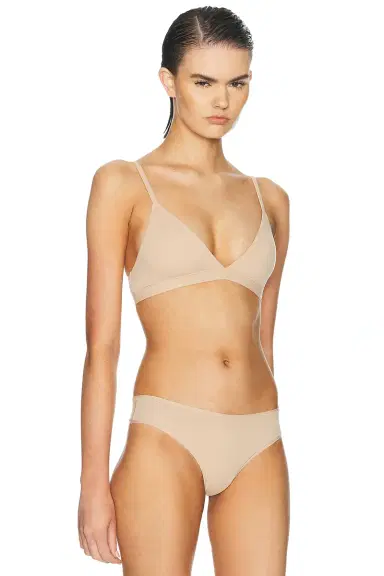 Skims Fits Everybody Triangle Bralette | Thumbnail 2 Skims Fits Everybody Triangle Bralette | Thumbnail 2