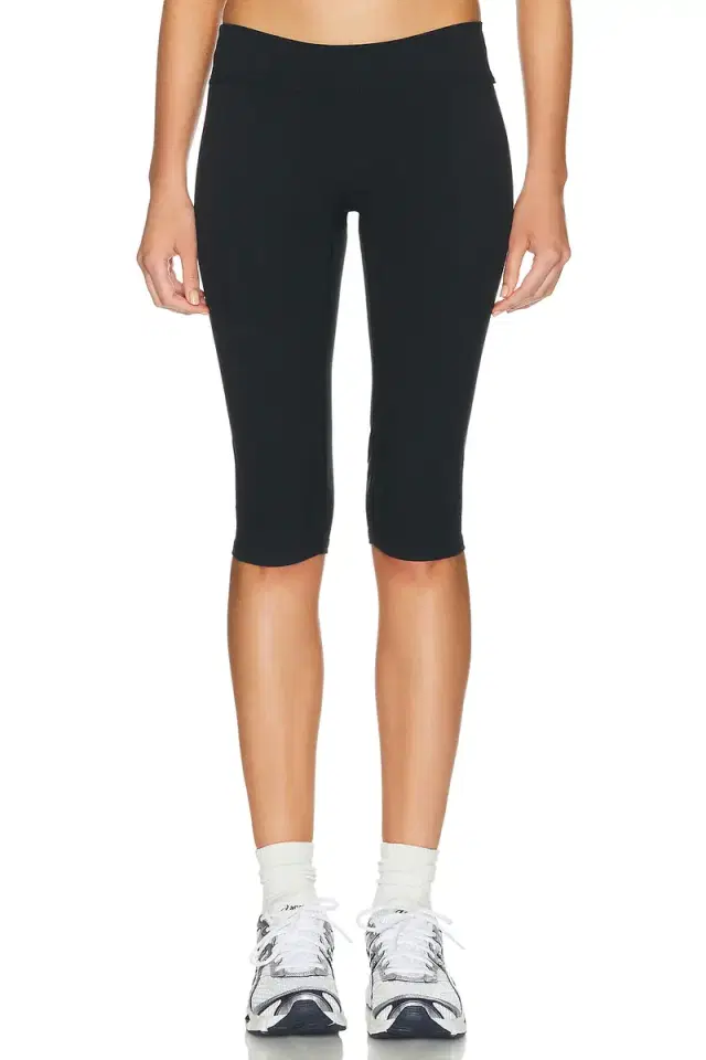 437 The Micro Capri Legging