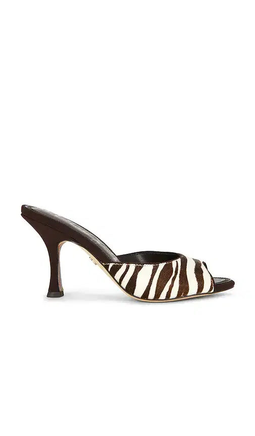 Jeanie Sandal