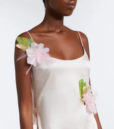 The New Arrivals Ilkyaz Ozel Nara feather-trimmed satin gown | Thumbnail 3