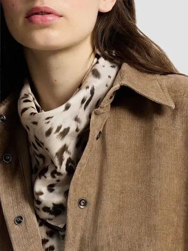 Brunello Cucinelli Women's Lynx Print Silk Foulard | Thumbnail 3