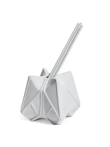 Zaha Hadid Design Prime Reed Diffuser | Thumbnail 1 Zaha Hadid Design Prime Reed Diffuser | Thumbnail 1