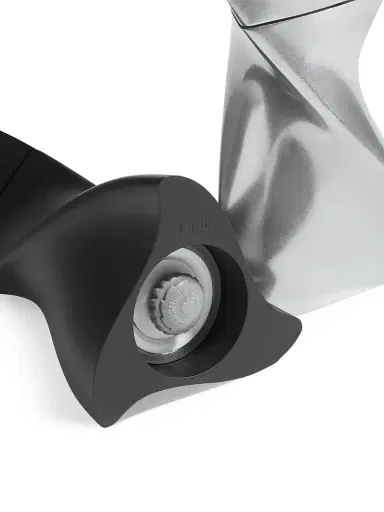 Zaha Hadid Design Duo Mini Salt & Pepper Grinders Set | Thumbnail 4 Zaha Hadid Design Duo Mini Salt & Pepper Grinders Set | Thumbnail 4