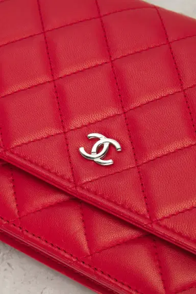 chanel Chanel Caviar Classic Wallet On Chain | Thumbnail 6