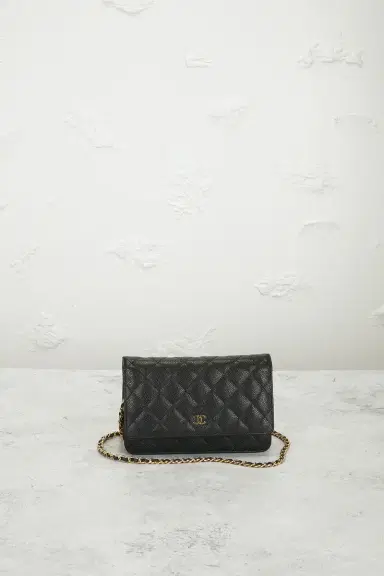 chanel Chanel Caviar Classic Wallet On Chain | Thumbnail 2