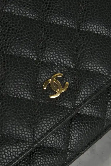 chanel Chanel Caviar Classic Wallet On Chain | Thumbnail 6