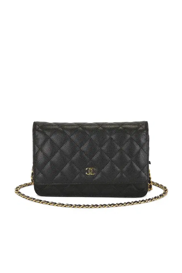 Chanel Caviar Classic Wallet On Chain