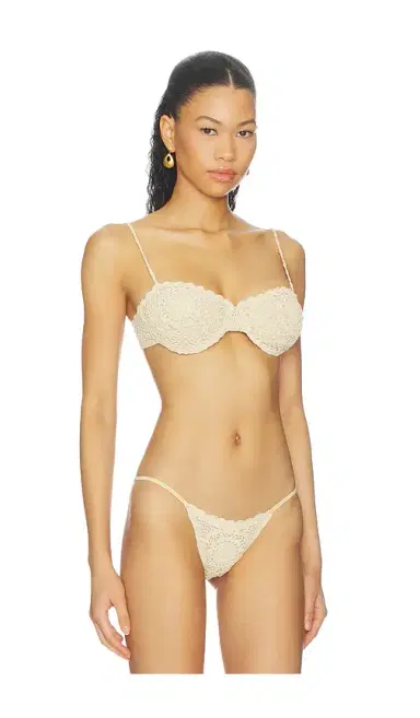 Mirror Palais Buzious Crochet Bikini Top | Thumbnail 2