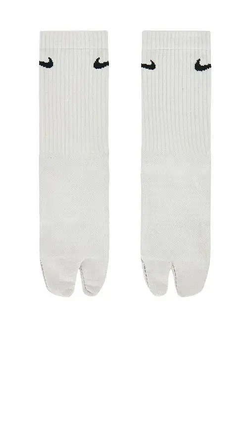 Nike Everyday Plus Lightweight Crew Tabi Sock