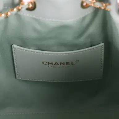 Chanel Chanel Small 25 Hobo Bag Light Green Caviar Gold Hardware | Thumbnail 9