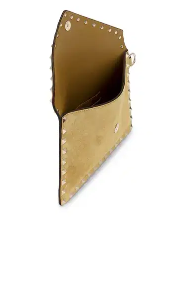 Valentino Garavani Rockstud Medium Flat Pouch | Thumbnail 4 Valentino Garavani Rockstud Medium Flat Pouch | Thumbnail 4