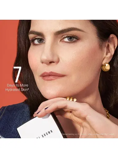BOBBI BROWN Women's Vitamin Enriched Pressed Powder | Thumbnail 4 BOBBI BROWN Women's Vitamin Enriched Pressed Powder | Thumbnail 4