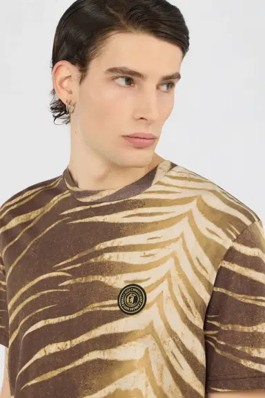 Roberto Cavalli Natural Barb Print T-Shirt | Thumbnail 4