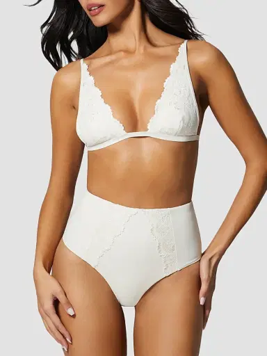Kiki de Montparnasse Women's Juliette Lace-Trimmed Bikini Top - Ecru | Thumbnail 2