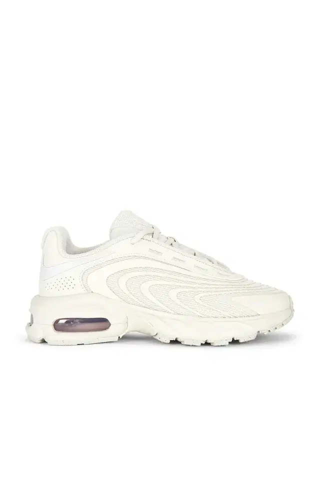 Nike Air Max Fire Sneaker