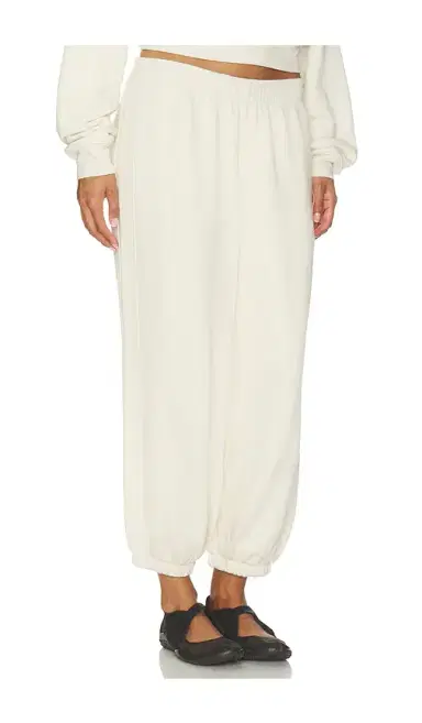 Skims Drapey French Terry Cropped Low Rise Jogger | Thumbnail 2
