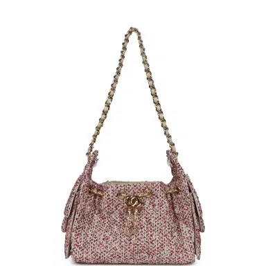 Chanel Chanel Mini 25 Hobo Bag Light Beige, Red, White Blue Tweed Boucle Gold Hardware | Thumbnail 7 Chanel Chanel Mini 25 Hobo Bag Light Beige, Red, White Blue Tweed Boucle Gold Hardware | Thumbnail 7