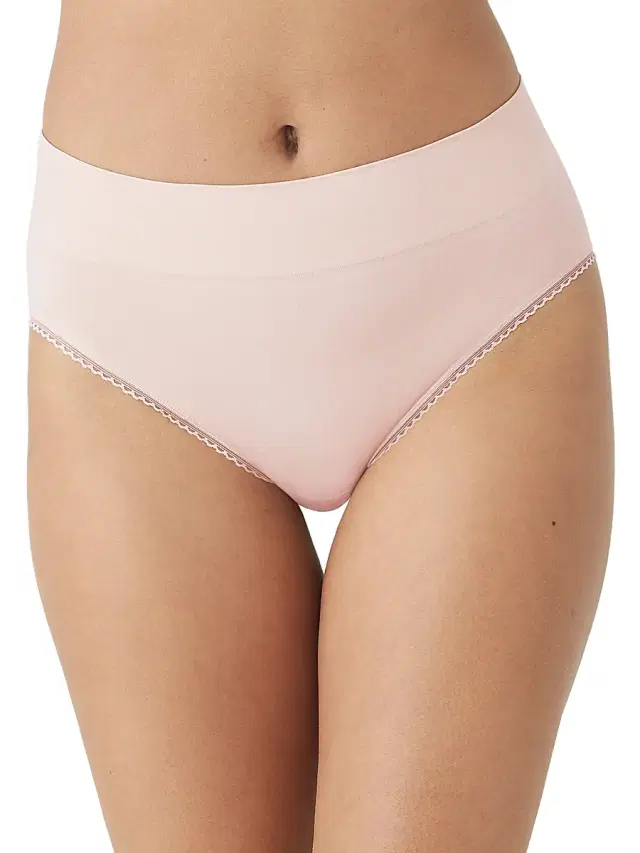 Wacoal Women's Feeling Flexible Hi-Cut Brief
