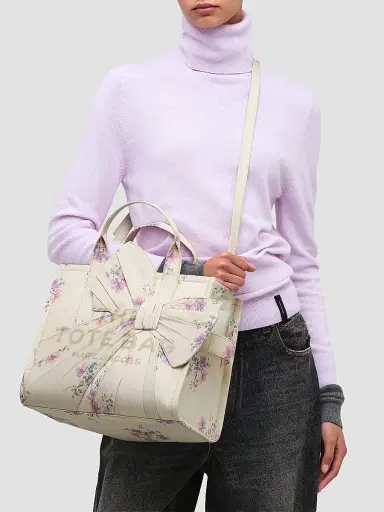 Marc Jacobs Women's Floral Canvas Medium Tote Bag | Thumbnail 2 Marc Jacobs Women's Floral Canvas Medium Tote Bag | Thumbnail 2