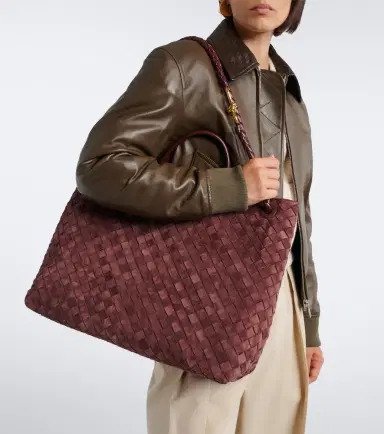Bottega Veneta Andiamo Large suede tote bag | Thumbnail 7 Bottega Veneta Andiamo Large suede tote bag | Thumbnail 7