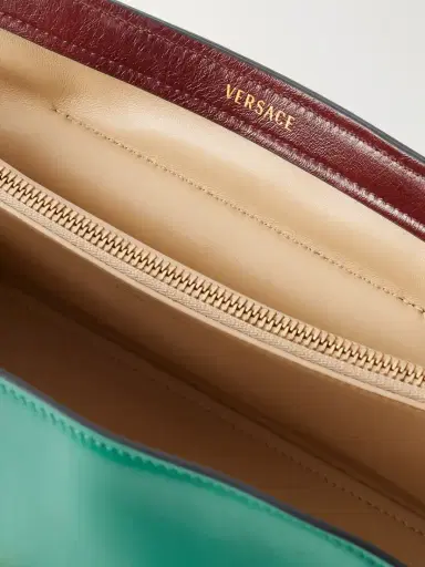 Versace Vivienne Medusa-detailed Leather Clutch | Thumbnail 6 Versace Vivienne Medusa-detailed Leather Clutch | Thumbnail 6