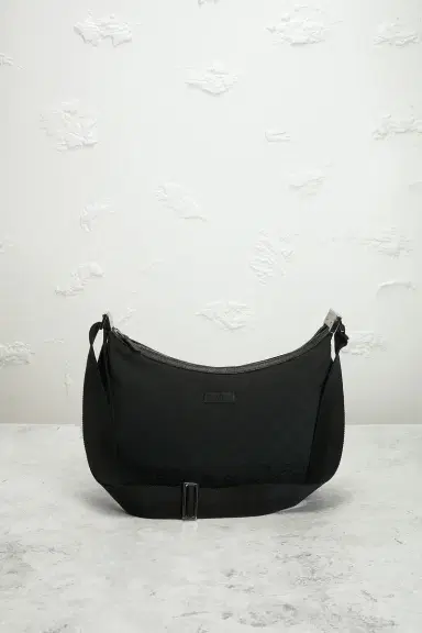 Gucci Half Moon Hobo Bag | Thumbnail 2 Gucci Half Moon Hobo Bag | Thumbnail 2