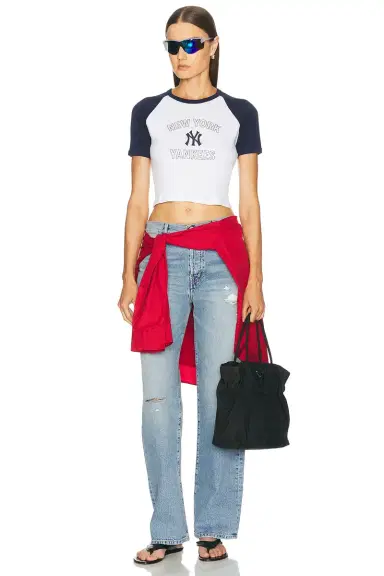 Sporty & Rich x Yankees Arch Baby Baseball Tee | Thumbnail 4