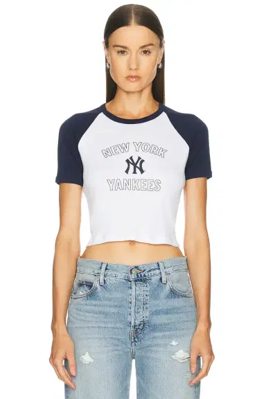 Sporty & Rich x Yankees Arch Baby Baseball Tee | Thumbnail 1