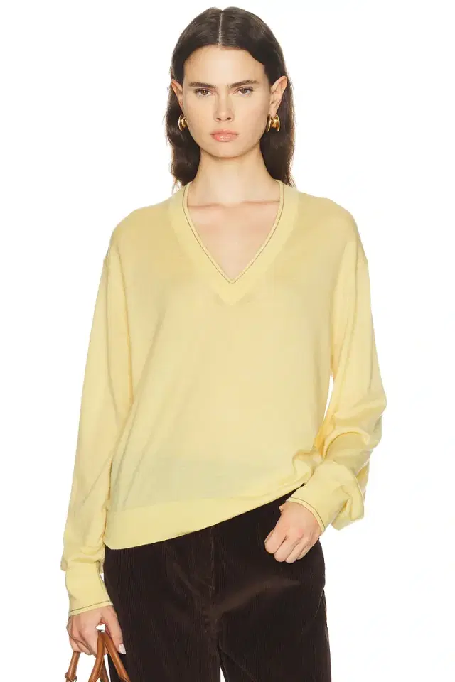 Guest In Residence The Airy V Sweater