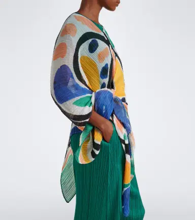 Pleats Please Issey Miyake Roll Madame-T pleated printed poncho | Thumbnail 3