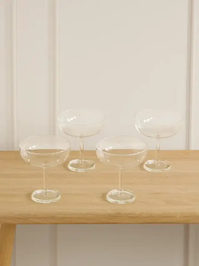 Sophie Lou Jacobsen Roma Set Of Four Crystal-embellished Glass Cocktail Coupes