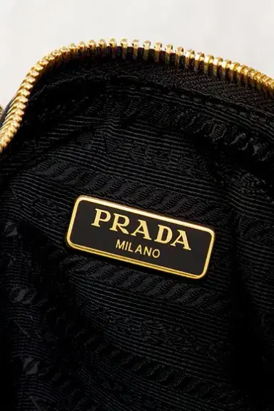 FWRD Renew Prada Saffiano Re-Edition 2005 Shoulder Bag | Thumbnail 6