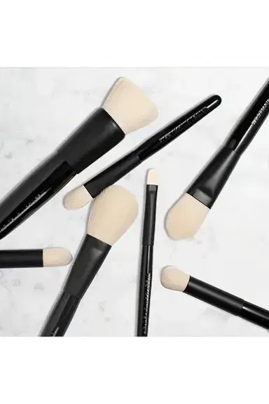 Westman Atelier Foundation Brush | Thumbnail 4