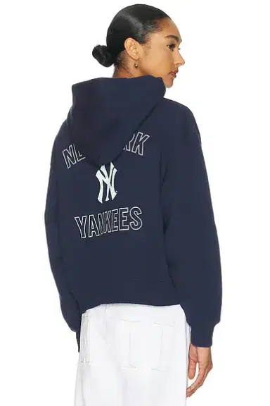 Sporty & Rich x Yankees Curve Hoodie | Thumbnail 4