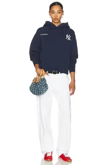 Sporty & Rich x Yankees Curve Hoodie | Thumbnail 5