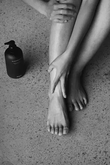 hinok The Hand & Body Lotion | Thumbnail 5