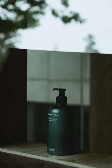 hinok The Hand & Body Lotion | Thumbnail 6