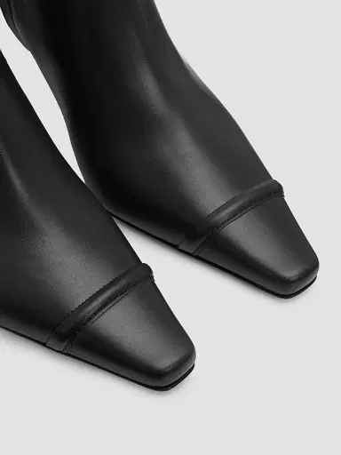 Manolo Blahnik Women's Vivecal 70MM Leather Ankle Boots | Thumbnail 6 Manolo Blahnik Women's Vivecal 70MM Leather Ankle Boots | Thumbnail 6