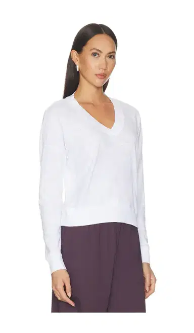 Bobi Deep Vneck Pullover | Thumbnail 2