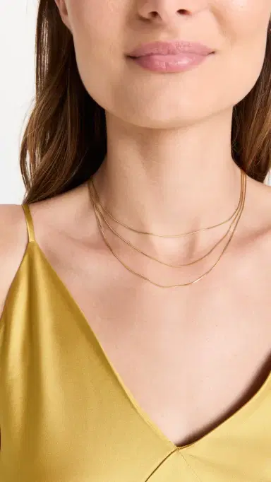 SHASHI Golden Line Necklace Gold One Size | Thumbnail 3