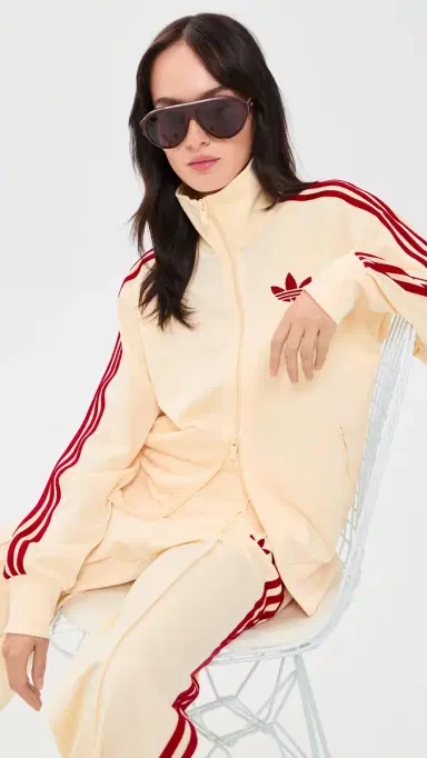 Adidas Firebird Loose Track Top Warm Vanilla/Team Victory Red S | Thumbnail 2 Adidas Firebird Loose Track Top Warm Vanilla/Team Victory Red S | Thumbnail 2