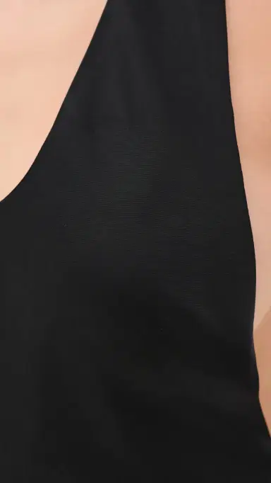 LIONESS Bare Maxi Dress Noir | Thumbnail 6