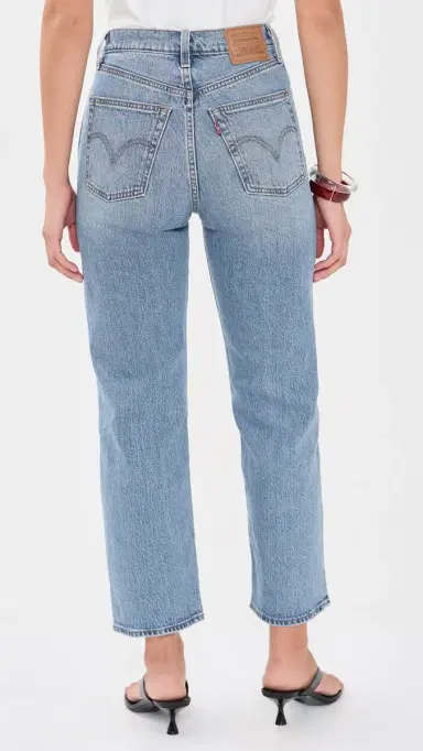 Levi's Ribcage Straight Ankle Jeans Should Be Easy | Thumbnail 3