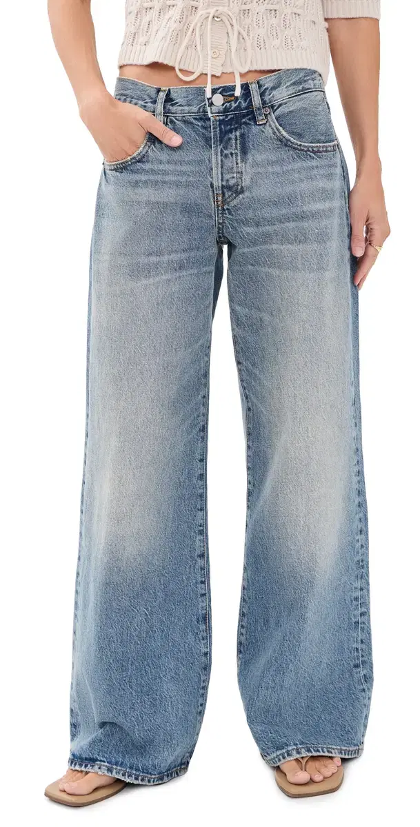 Frame The Petite Pixie Leo Jeans