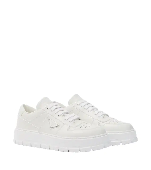 Leather sneakers
