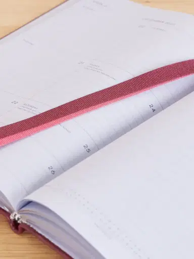 Smythson Ludlow Soho 2027 Leather Diary | Thumbnail 3 Smythson Ludlow Soho 2027 Leather Diary | Thumbnail 3